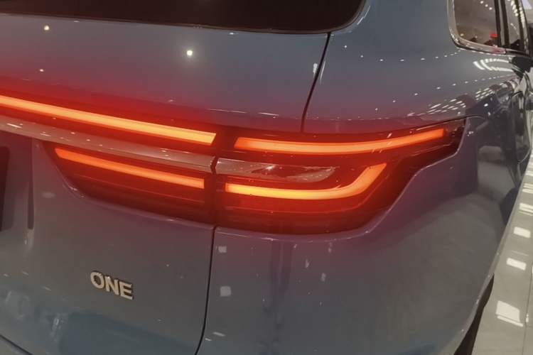 Used Li Auto ONE 2021 Extended-Range 6-Seater Version Right Rear Taillight
