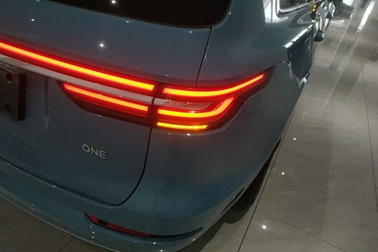 Used Li Auto ONE 2021 Extended-Range 6-Seater Version Right Rear Taillight
