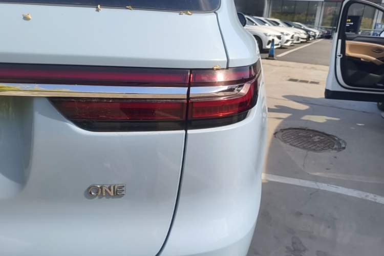 Used Li Auto ONE 2021 Extended-Range 6-Seater Version Right Rear Taillight