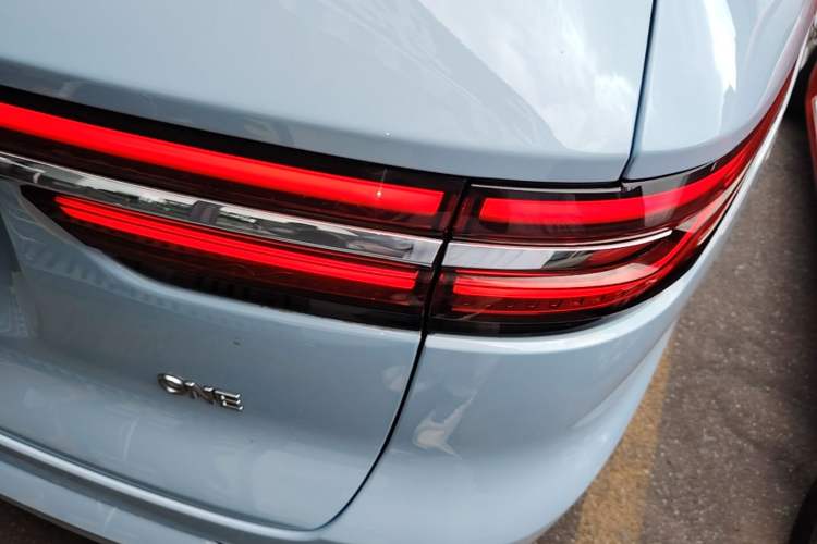 Used Li Auto ONE 2021 Extended-Range 6-Seater Version Right Rear Taillight