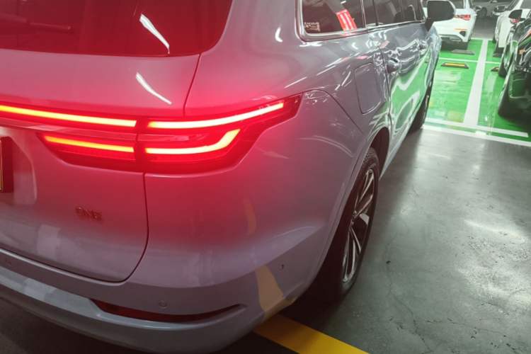 Used Li Auto ONE 2021 Extended-Range 6-Seater Version Right Rear Taillight