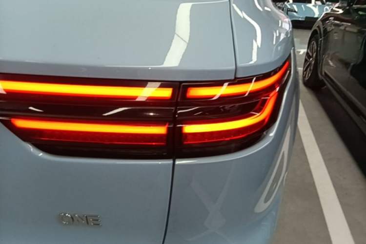 Used Li Auto ONE 2021 Extended-Range 6-Seater Version Right Rear Taillight
