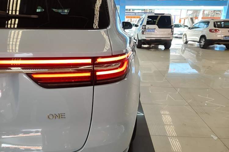 Used Li Auto ONE 2021 Extended-Range 6-Seater Version Right Rear Taillight