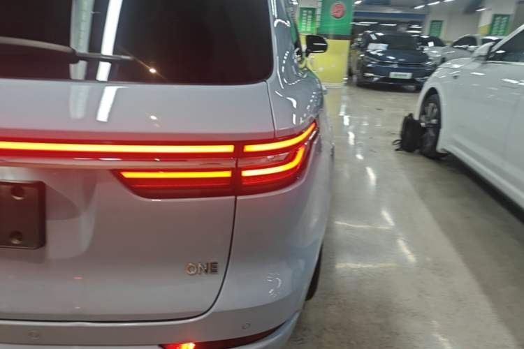 Used Li Auto ONE 2021 Extended-Range 6-Seater Version Right Rear Taillight