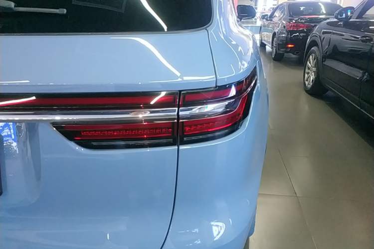 Used Li Auto ONE 2021 Extended-Range 6-Seater Version Right Rear Taillight