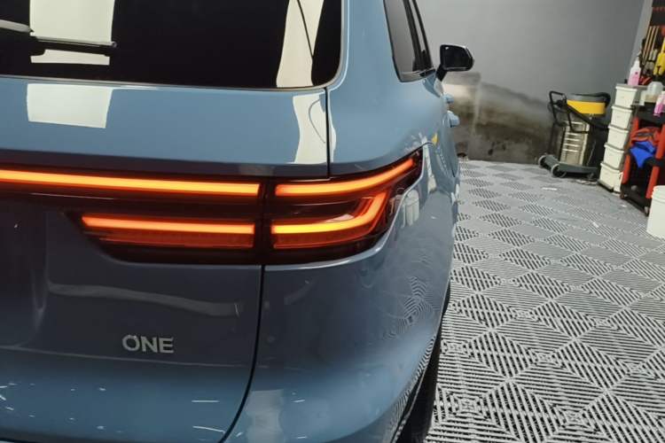 Used Li Auto ONE 2021 Extended-Range 6-Seater Version Right Rear Taillight