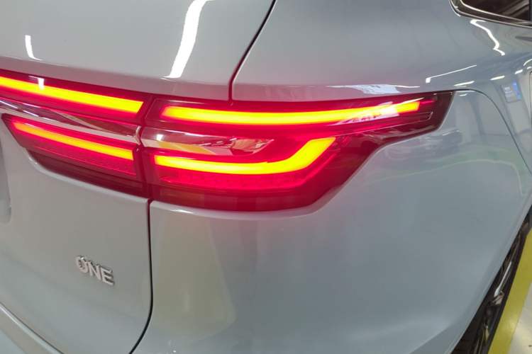 Used Li Auto ONE 2021 Extended-Range 6-Seater Version Right Rear Taillight
