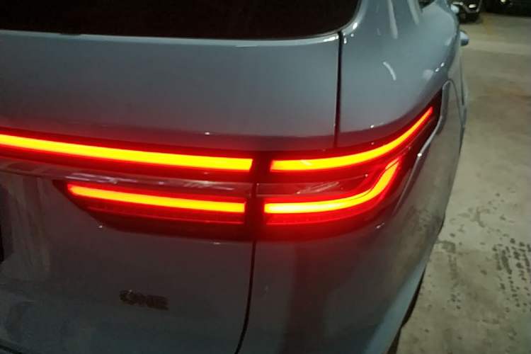 Used Li Auto ONE 2021 Extended-Range 6-Seater Version Right Rear Taillight