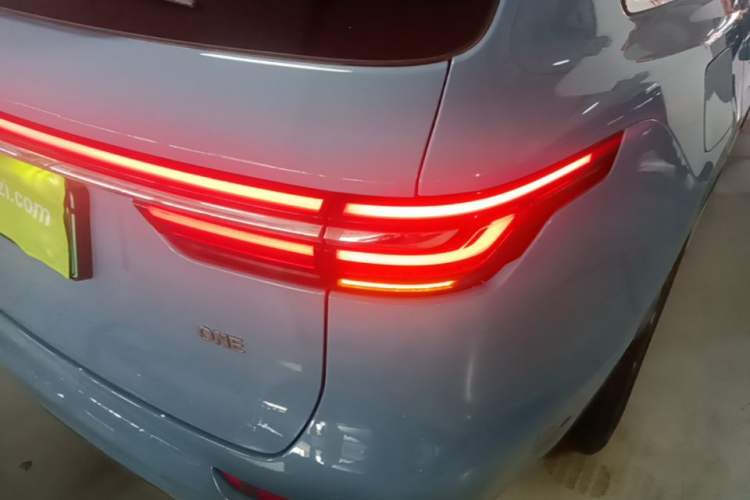 Used Li Auto ONE 2021 Extended-Range 6-Seater Version Right Rear Taillight