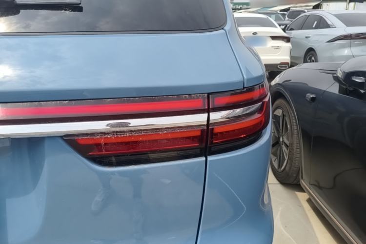 Used Li Auto ONE 2021 Extended-Range 6-Seater Version Right Rear Taillight