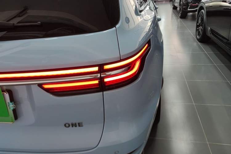 Used Li Auto ONE 2021 Extended-Range 6-Seater Version Right Rear Taillight