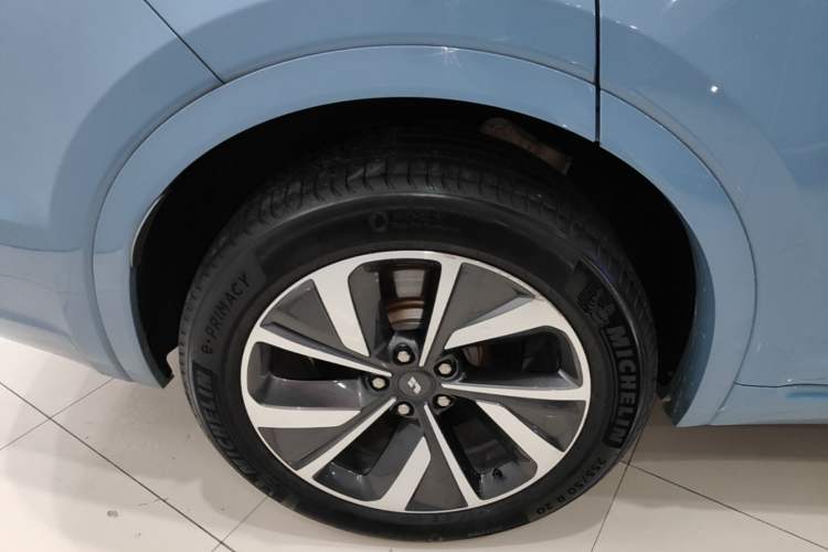 Used Li Auto ONE 2021 Extended-Range 6-Seater Version Right Rear Wheel Hub