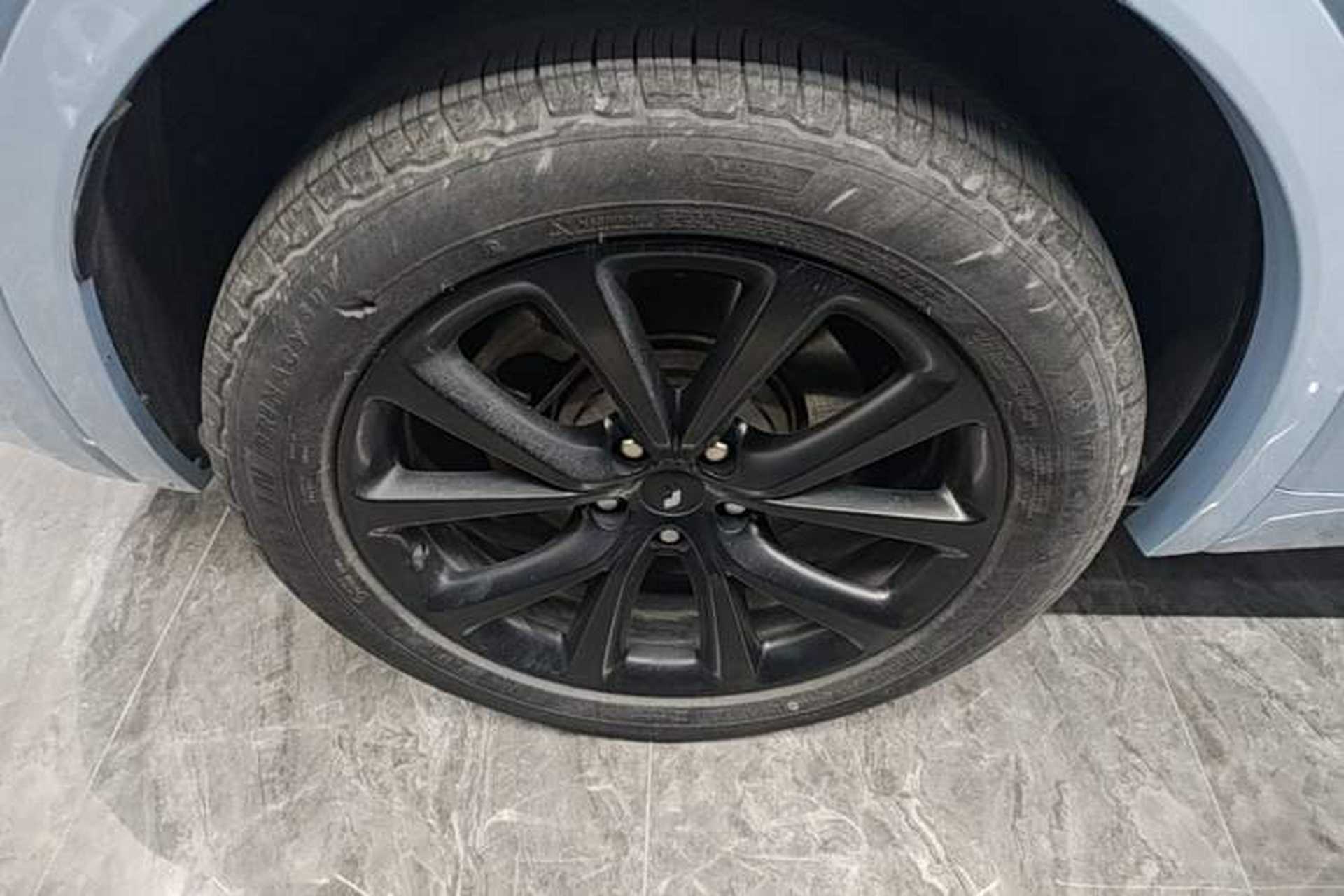 Used Li Auto ONE 2021 Extended-Range 6-Seater Version Right Rear Wheel Hub