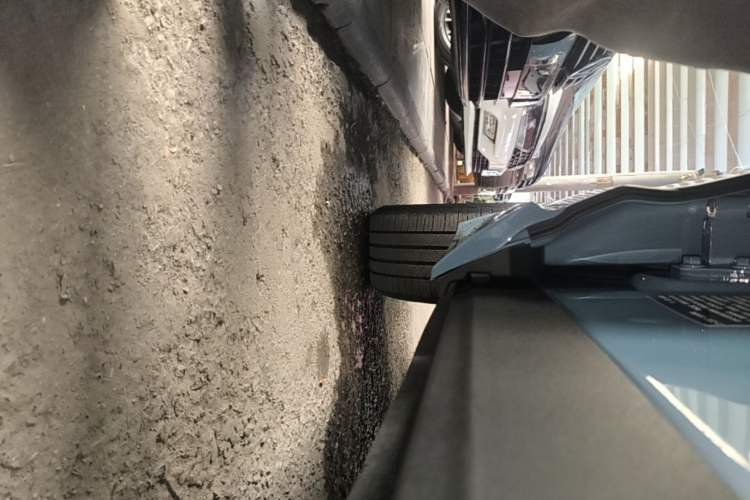 Used Li Auto ONE 2021 Extended-Range 6-Seater Version Right Side Sill