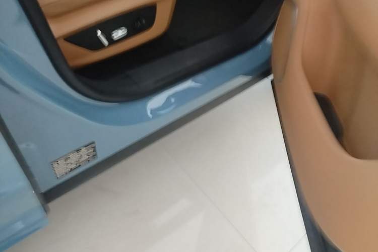 Used Li Auto ONE 2021 Extended-Range 6-Seater Version Right Side Sill