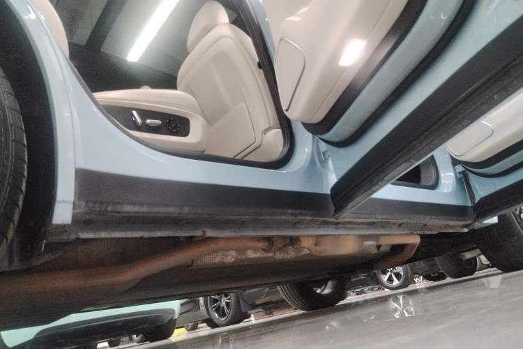 Used Li Auto ONE 2021 Extended-Range 6-Seater Version Right Side Sill