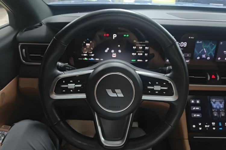 Used Li Auto ONE 2021 Extended-Range 6-Seater Version Steering Wheel