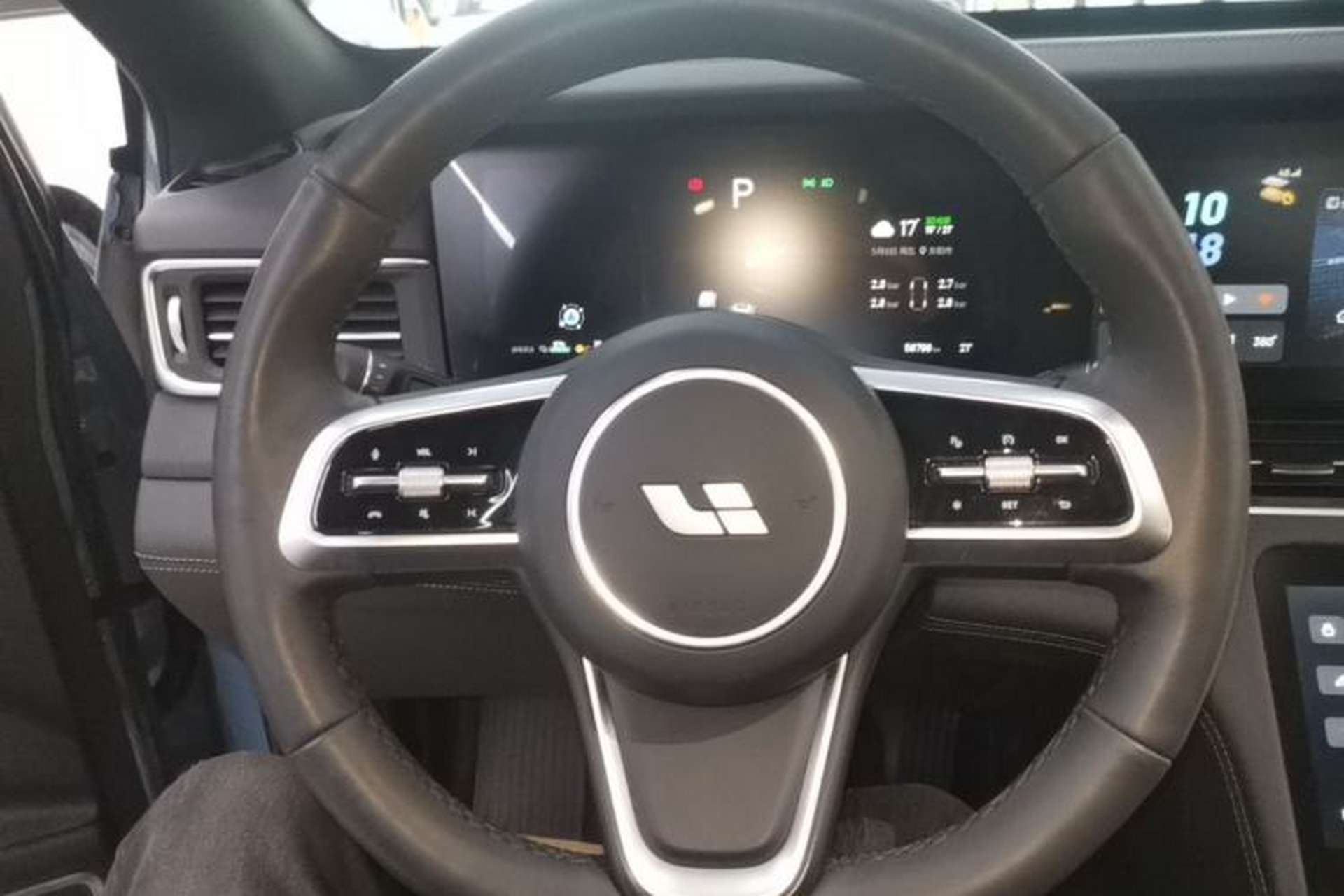 Used Li Auto ONE 2021 Extended-Range 6-Seater Version Steering Wheel