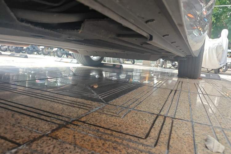 Used Li Auto ONE 2021 Extended-Range 6-Seater Version Chassis Front Left
