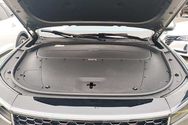 Used Li Auto ONE 2021 Extended-Range 6-Seater Version Engine Bay