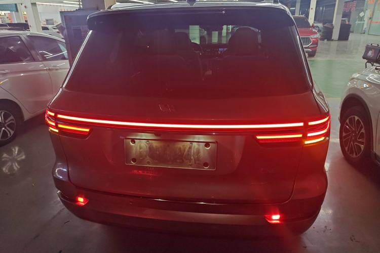 Used Li Auto ONE 2021 Extended-Range 6-Seater Version Exterior 4
