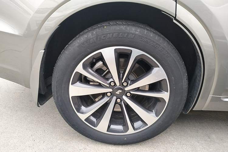 Used Li Auto ONE 2021 Extended-Range 6-Seater Version Exterior 5