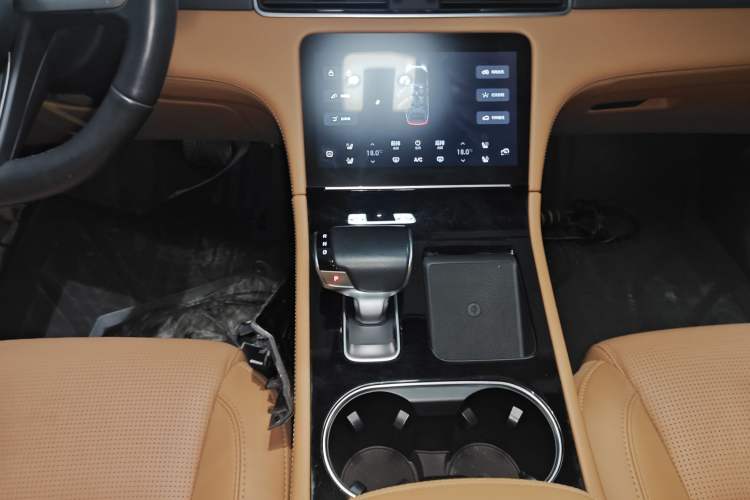 Used Li Auto ONE 2021 Extended-Range 6-Seater Version Gear Lever