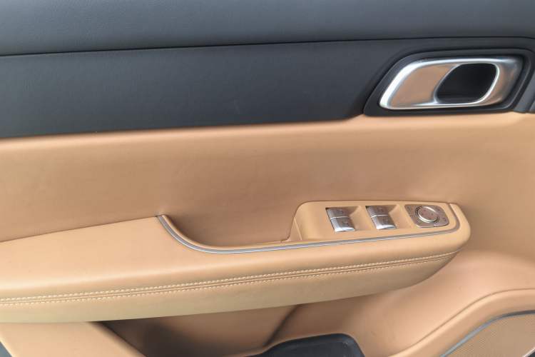 Used Li Auto ONE 2021 Extended-Range 6-Seater Version Interior 6