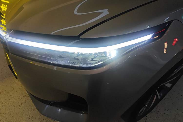 Used Li Auto ONE 2021 Extended-Range 6-Seater Version Left Front Headlight