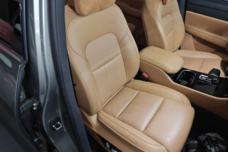 Used Li Auto ONE 2021 Extended-Range 6-Seater Version Right Front Seat