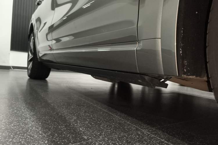 Used Li Auto ONE 2021 Extended-Range 6-Seater Version Right Side Sill