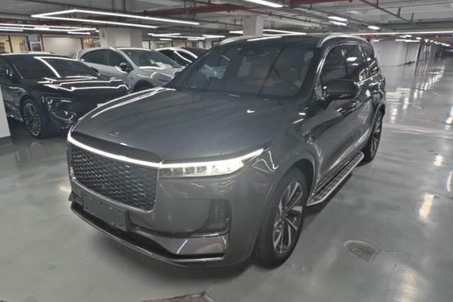 Ojetý Li Auto ONE 2021 Extended-Range 6-Seater Version