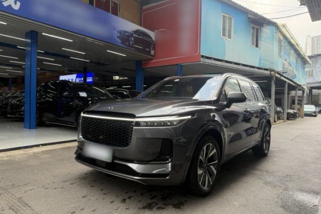 Ojetý Li Auto ONE 2021 Extended-Range 6-Seater Version