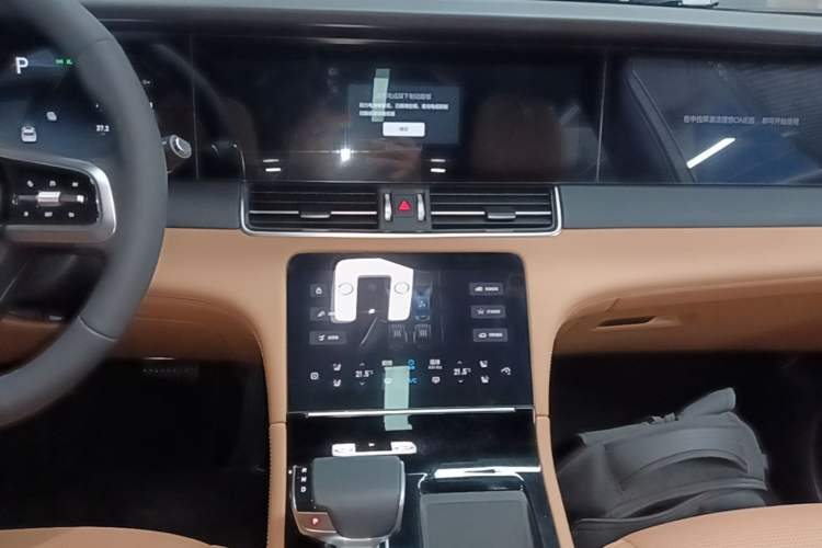 Used Li Auto ONE 2021 Extended-Range 6-Seater Version Audio And AC Panel