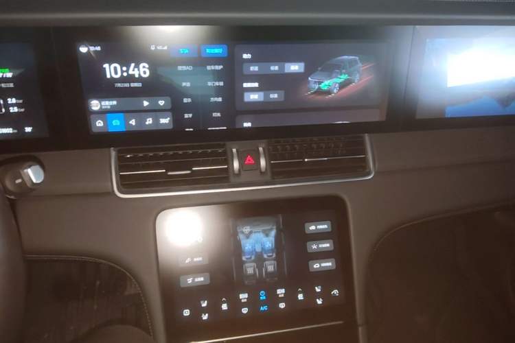Used Li Auto ONE 2021 Extended-Range 6-Seater Version Audio And AC Panel