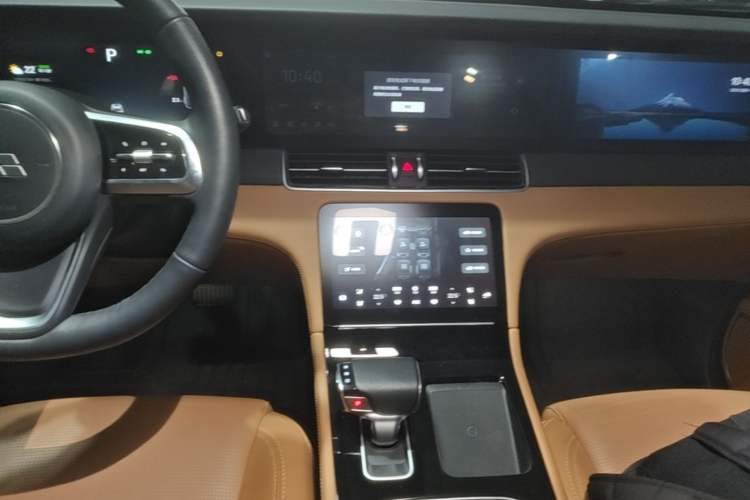 Used Li Auto ONE 2021 Extended-Range 6-Seater Version Audio And AC Panel