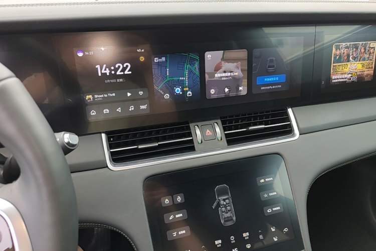 Used Li Auto ONE 2021 Extended-Range 6-Seater Version Audio And AC Panel