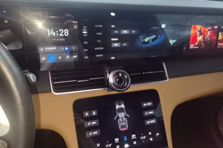 Used Li Auto ONE 2021 Extended-Range 6-Seater Version Audio And AC Panel