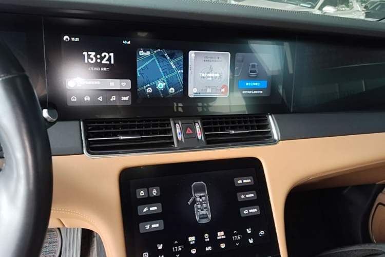 Used Li Auto ONE 2021 Extended-Range 6-Seater Version Audio And AC Panel