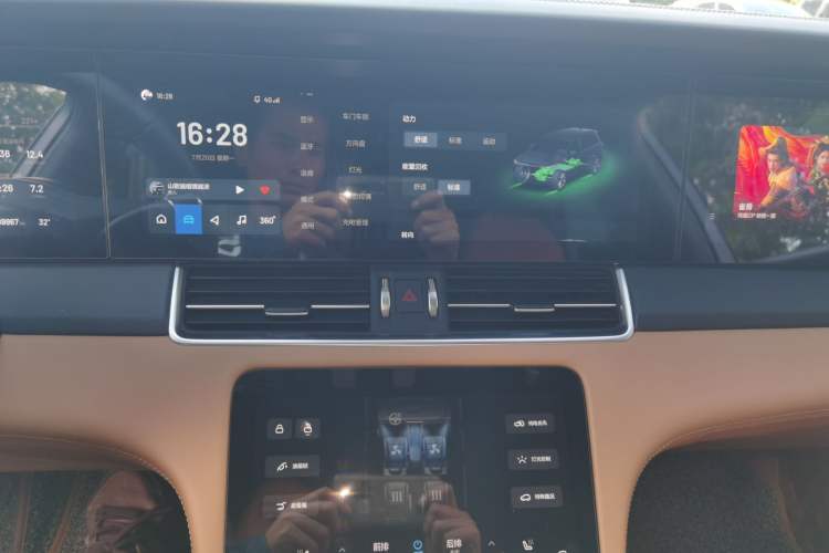 Used Li Auto ONE 2021 Extended-Range 6-Seater Version Audio And AC Panel
