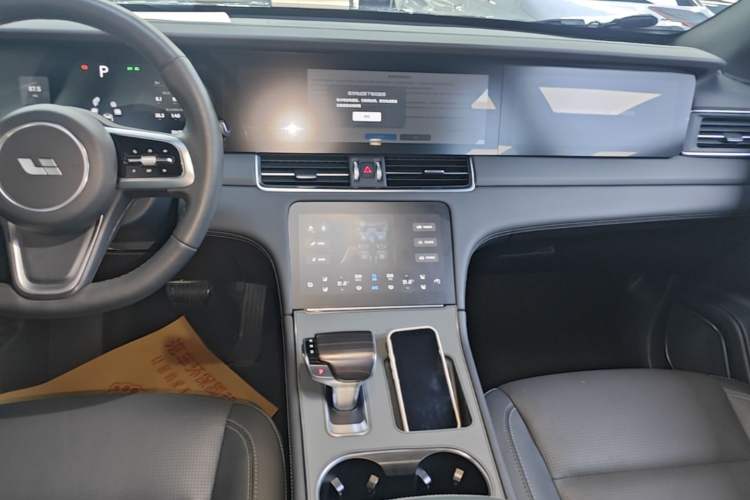 Used Li Auto ONE 2021 Extended-Range 6-Seater Version Audio And AC Panel