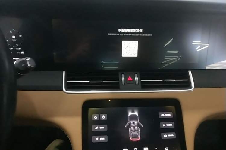 Used Li Auto ONE 2021 Extended-Range 6-Seater Version Audio And AC Panel