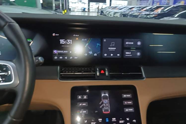 Used Li Auto ONE 2021 Extended-Range 6-Seater Version Audio And AC Panel