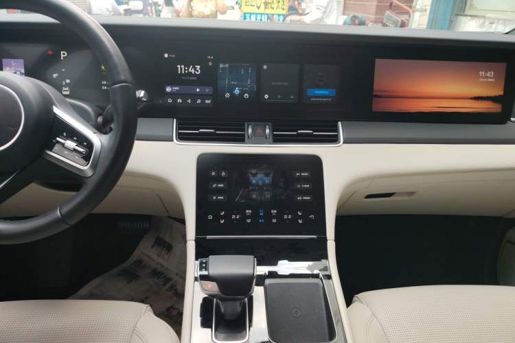 Used Li Auto ONE 2021 Extended-Range 6-Seater Version Audio And AC Panel