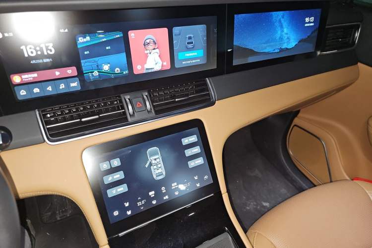 Used Li Auto ONE 2021 Extended-Range 6-Seater Version Audio And AC Panel