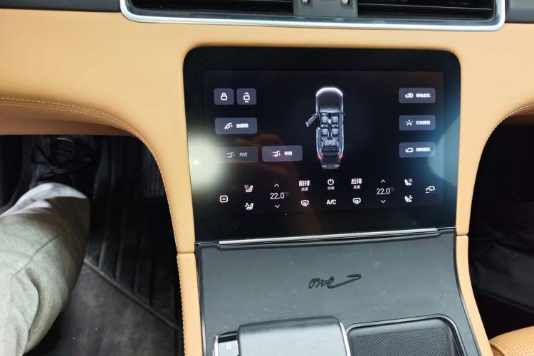 Used Li Auto ONE 2021 Extended-Range 6-Seater Version Audio And AC Panel