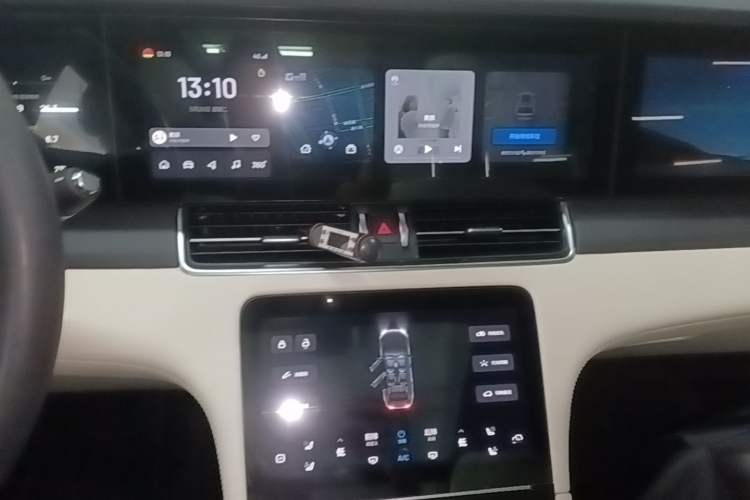 Used Li Auto ONE 2021 Extended-Range 6-Seater Version Audio And AC Panel