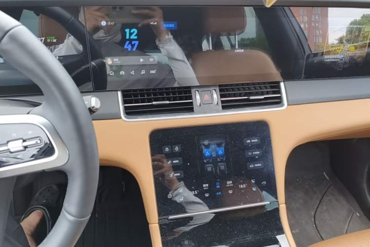 Used Li Auto ONE 2021 Extended-Range 6-Seater Version Audio And AC Panel