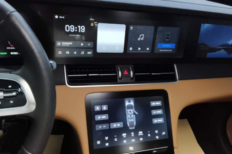 Used Li Auto ONE 2021 Extended-Range 6-Seater Version Audio And AC Panel