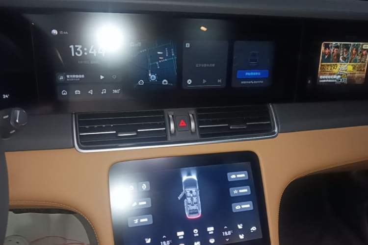 Used Li Auto ONE 2021 Extended-Range 6-Seater Version Audio And AC Panel